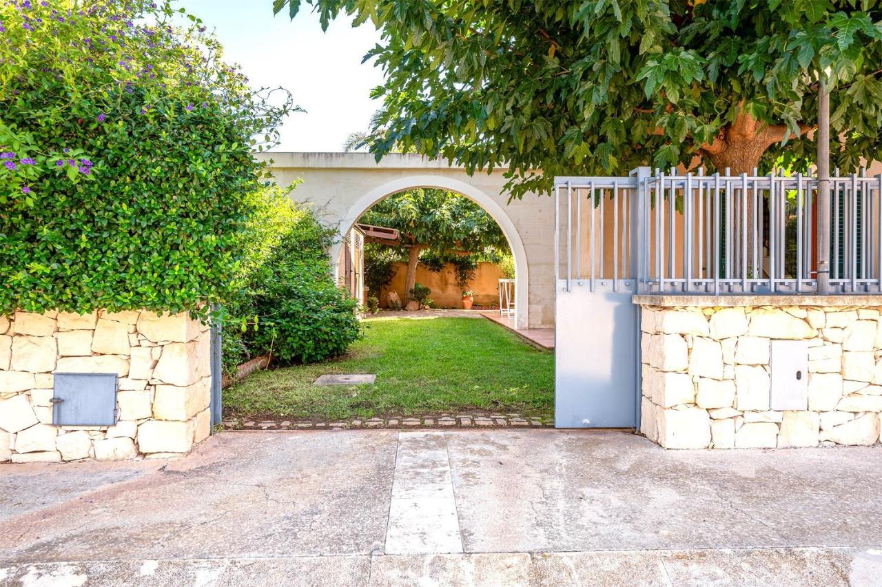 Villa Aura Marina di Modica Buitenkant foto